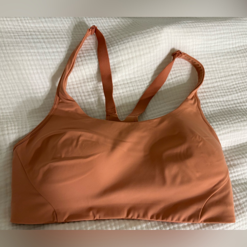 Peach lululemon Sports Bra 34c - Picture 1 of 3
